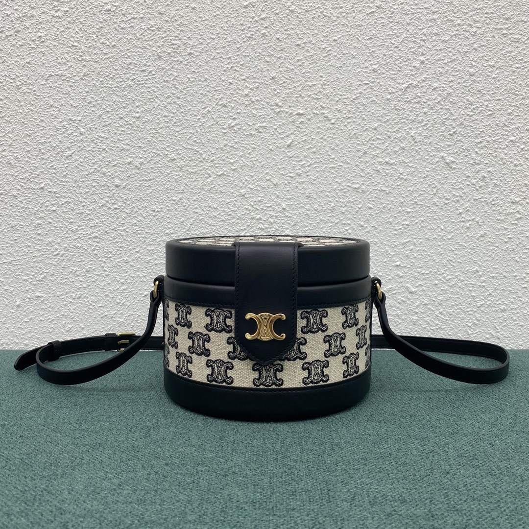 Celine Box Triomphe Shoulder Bag In Triomphe Cavas And Calfskin Black 195192